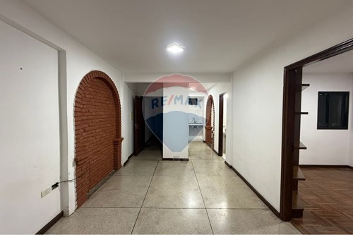 casa en alquiler en Encarnación