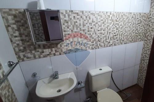 Propiedad en venta en Centro, Encarnación — foto 3