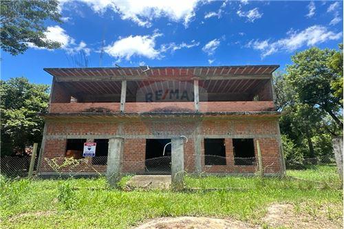 casa en venta en Aregua