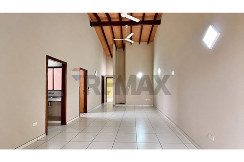 casa en alquiler en Lambaré