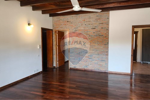 casa en alquiler en Luque