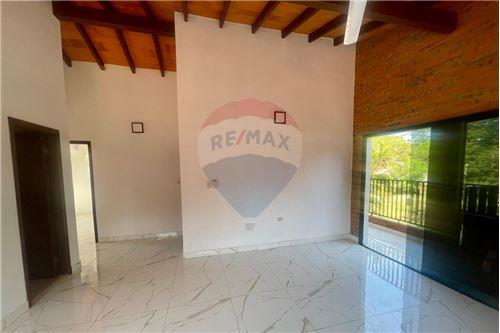 casa en alquiler en Lambaré
