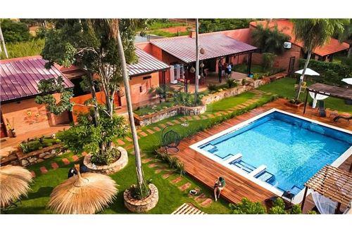 casa en venta en Aregua