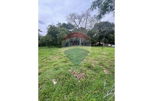 en venta en Loma Pytá