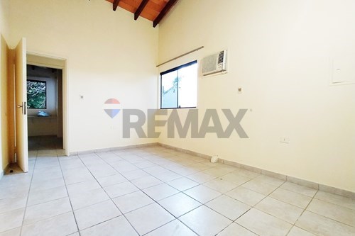 casa en alquiler en Barrio Jara