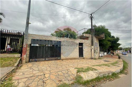 en venta en Loma Pytá
