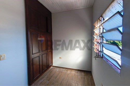 casa en alquiler en Encarnación