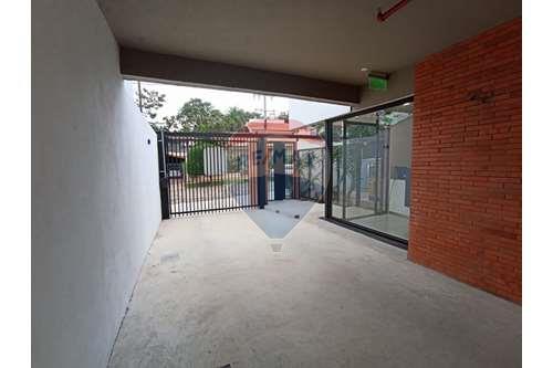 casa en alquiler en Mburicaó