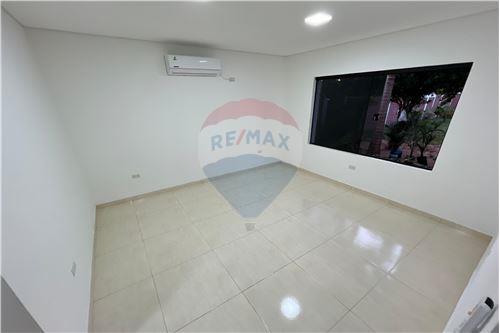 casa en venta en Encarnación