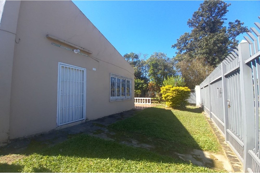 Casa en venta en Barrio Centro, Coronel Oviedo — foto 2