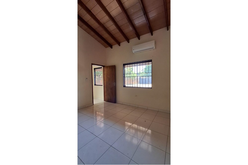 Casa en venta en Sagrada Familia, San Lorenzo — foto 3