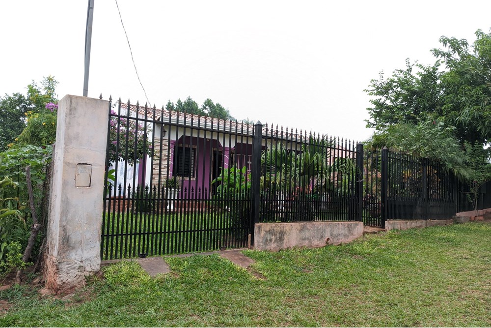 ¡Bienvenidos a su nuevo hogar en el corazón de Capiatá! Presentamos una encantadora casa en venta, recién ingresada en e — foto 3