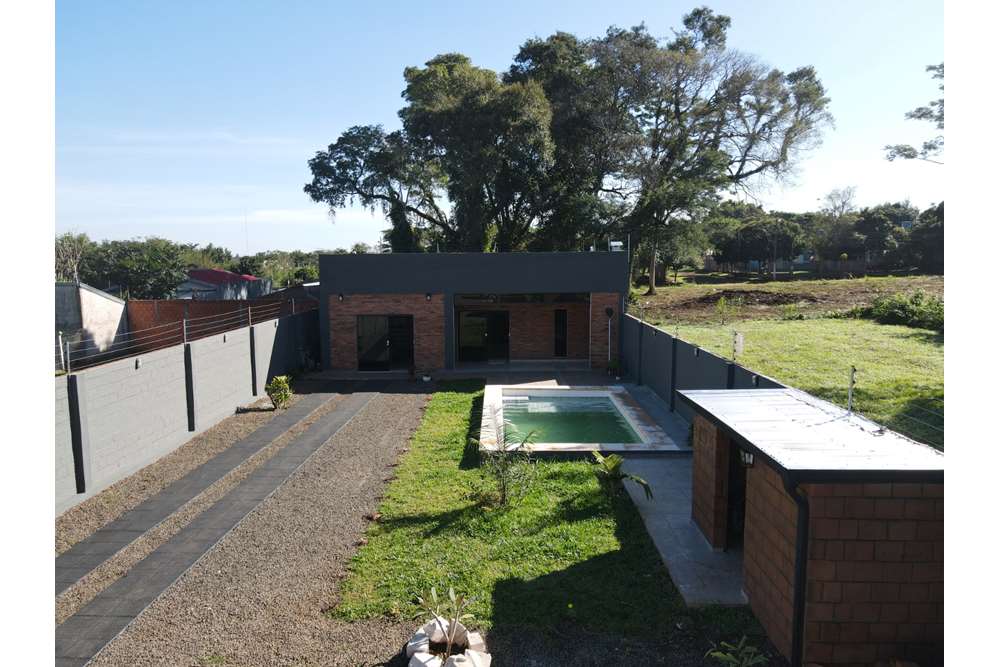 🔷ALQUILER DE CASA CON PISCINA A ESTRENAR sobre Avenida Costanera San Isidro.  — foto 3