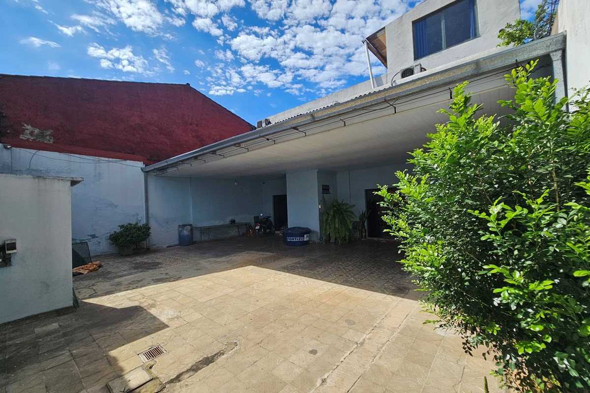 ¡IMPOSIBLE DE ENCONTRAR A ESTE PRECIO! Amplia Residencia de 3 Niveles en Fernando de la Mora Barrio Pitiantuta — foto 3