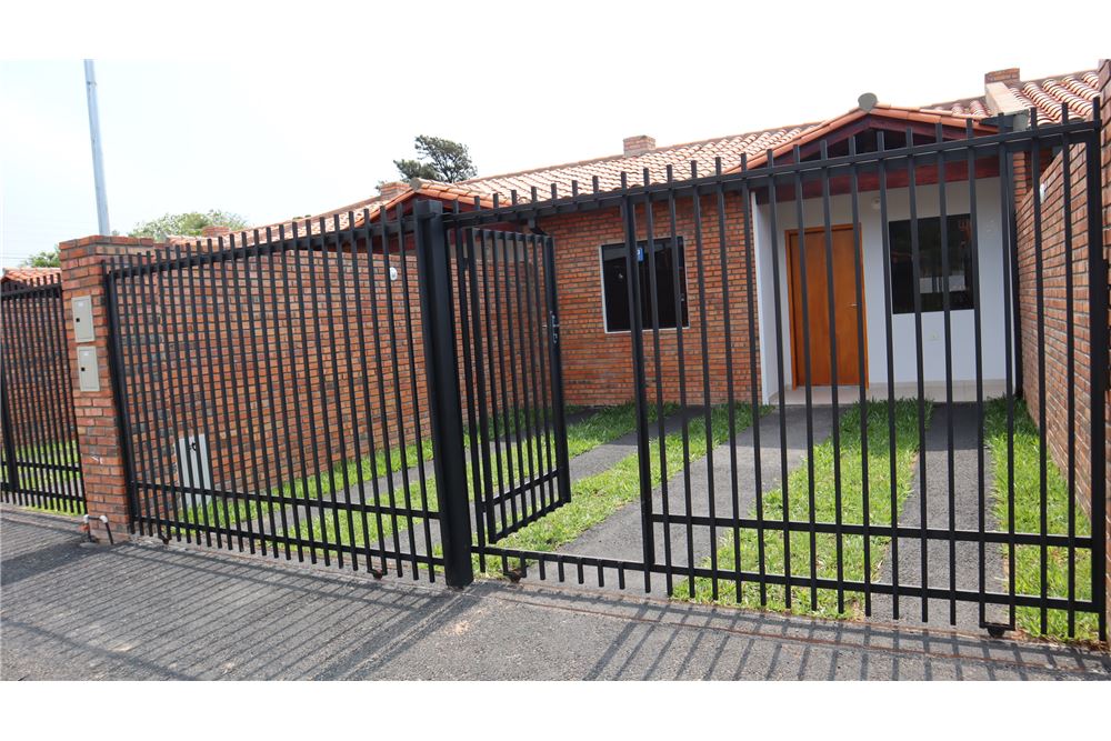 Edificio en venta en Limpio — foto 2
