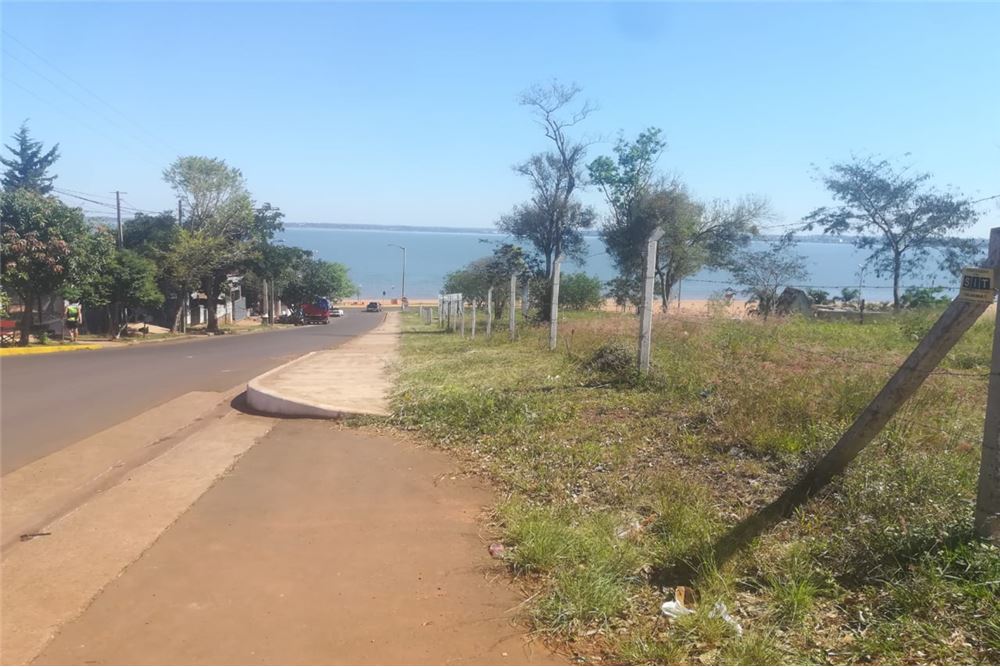 El Terreno esta ubicado en el barrio san isidro teniendo asi una vista privilegiada al Rio parana La playa Pacucua costa — foto 2