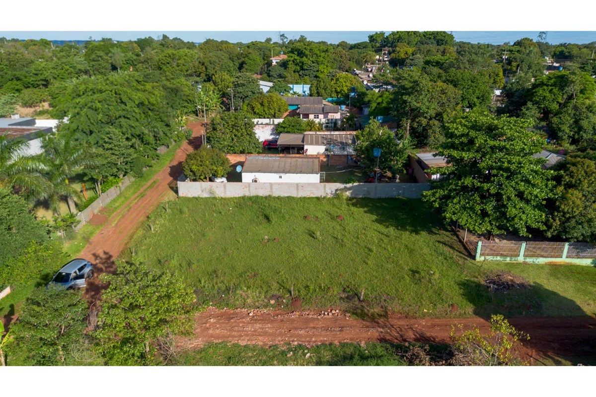 TERRENO TITULADO EN ESQUINA EN VENTA BARRIO DON BOSCO | CIUDAD DEL ESTE — foto 2