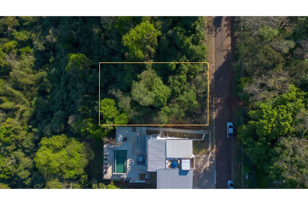 Descubre una oportunidad única en el mercado inmobiliario de Hernandarias, Paraguay. Este espléndido terreno, catalogado — foto 3