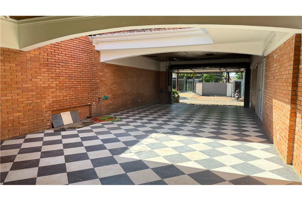 Casa en venta en Mariscal López, Asunción — foto 2