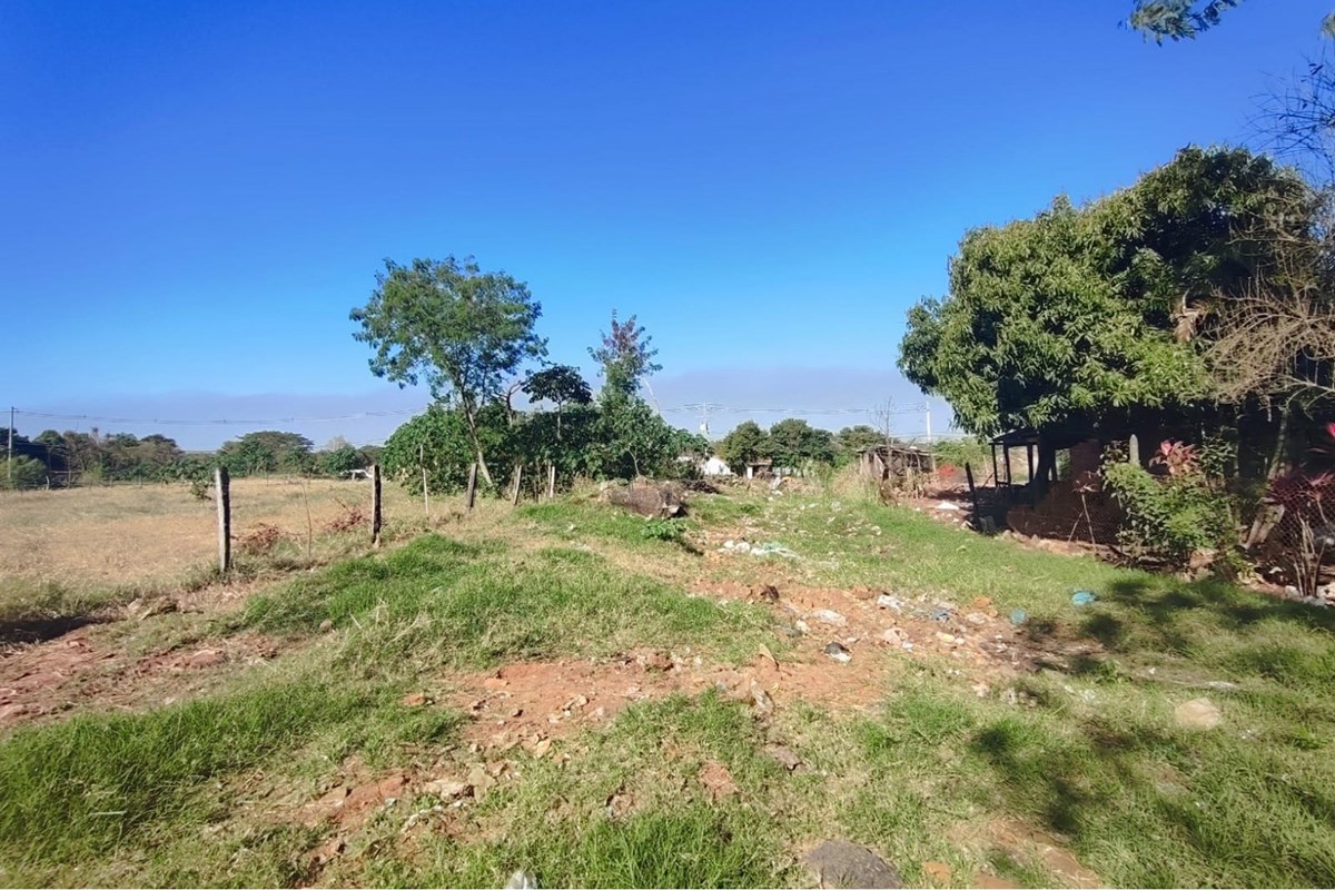 Vendo terreno en esquina sobre la calle Las Azaleas c/Tulipanes del barrio Villa Laurelty de la ciudad de San lorenzo ,z — foto 2