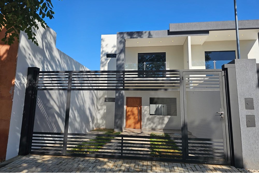 ⚜ EN VENTA EXCLUSIVOS DUPLEX A ESTRENAR CON AMPLIO JARDIN — foto 2