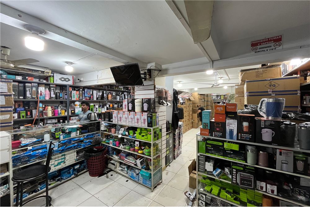 Local comercial en venta en Pettirossi, Asunción — foto 3