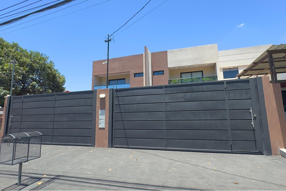 Casa en venta en Villa Aurelia, Asunción — foto 2
