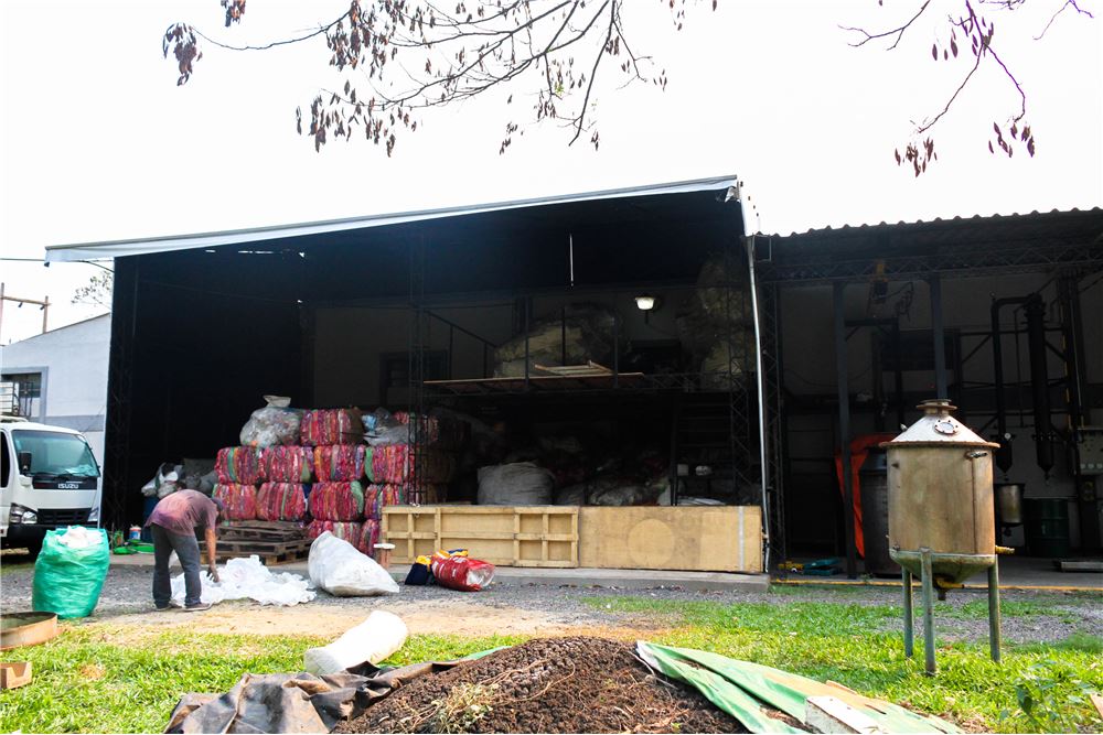 La propiedad se inserta en una zona en crecimiento, próximo a importantes polos comerciales, — foto 3