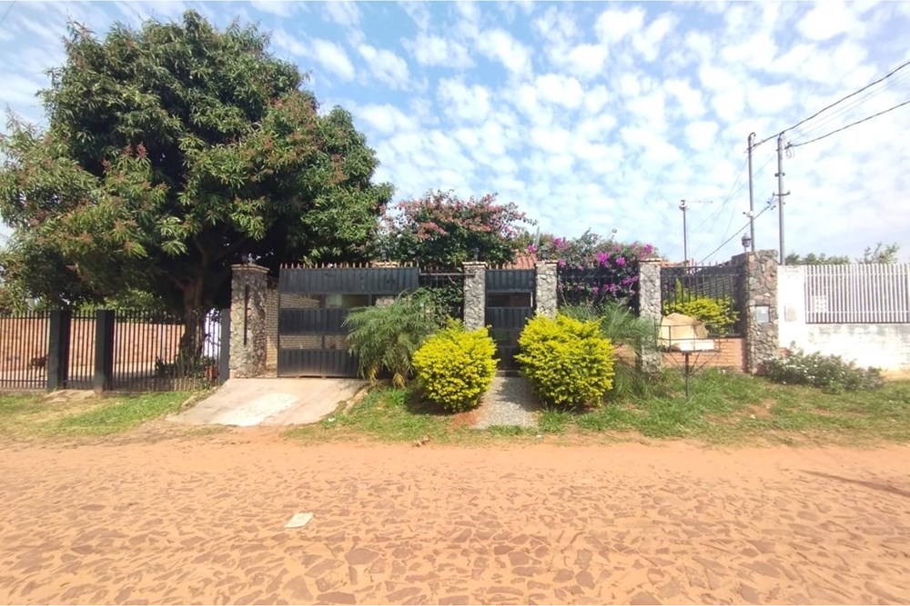 Casa en venta en Cañadita, Itauguá — foto 2