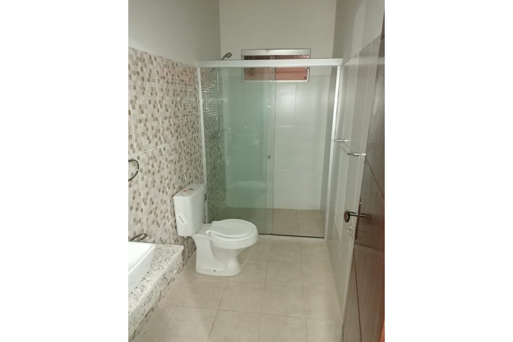 Edificio en venta en Limpio — foto 2