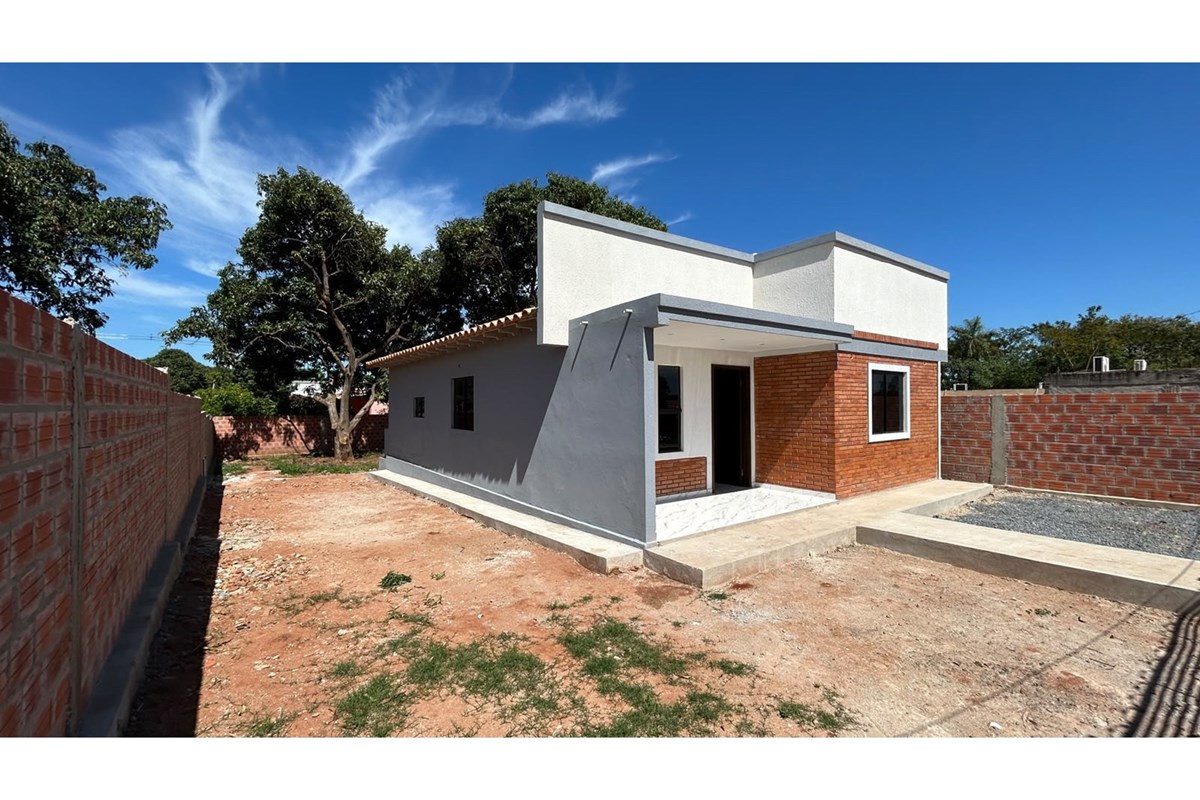 Hermosa y Amplia Casa a Estrenar en Capiatá Ruta 2.️ — foto 3