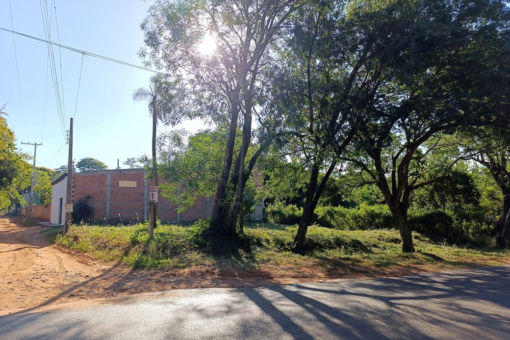 TERRENO EN ESQUINA DE 400M2 (SOBRE ASFALTO) — foto 2