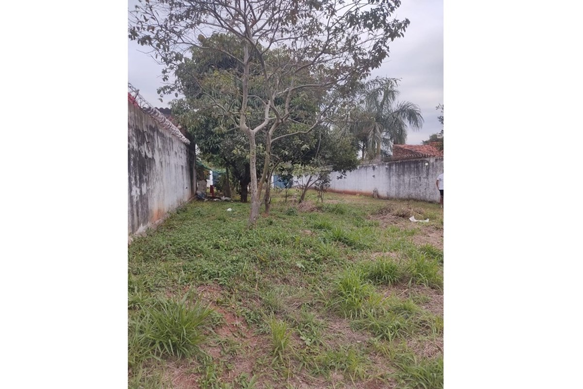 Terreno con tinglado en excelente ubicación A metros de la Ruta CapiatáThompsonYpané (Km 22) — foto 2
