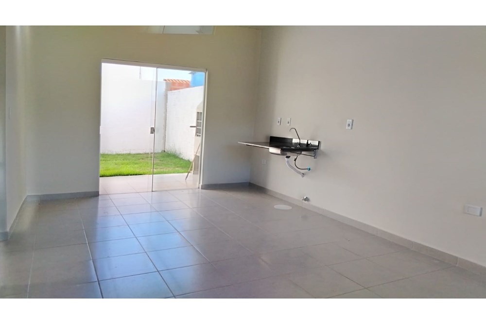 Edificio en alquiler en Areguá — foto 3