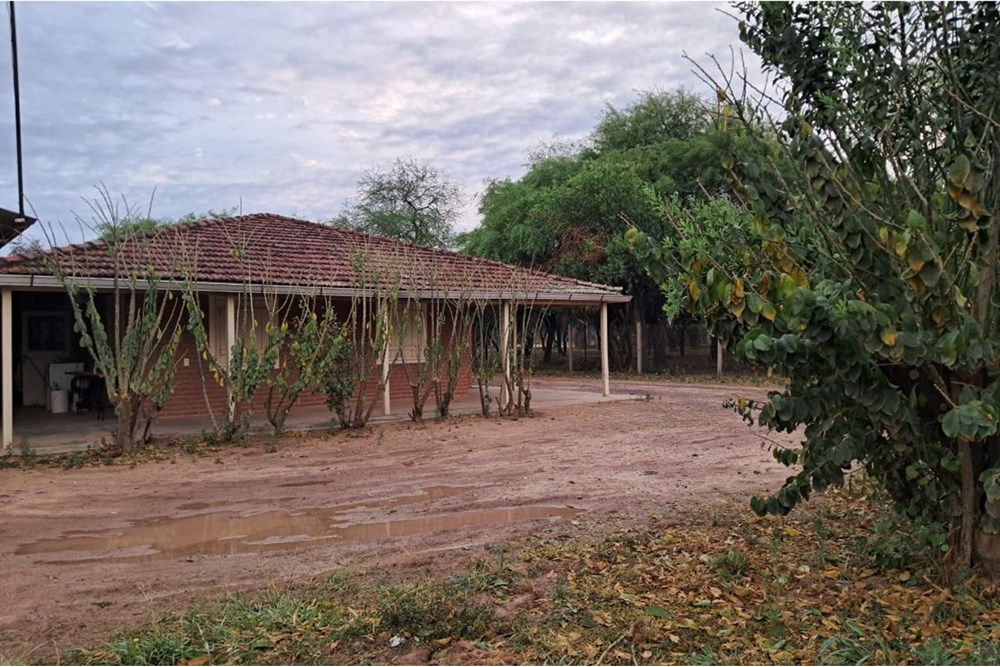 Local comercial en venta en Filadelfia — foto 2