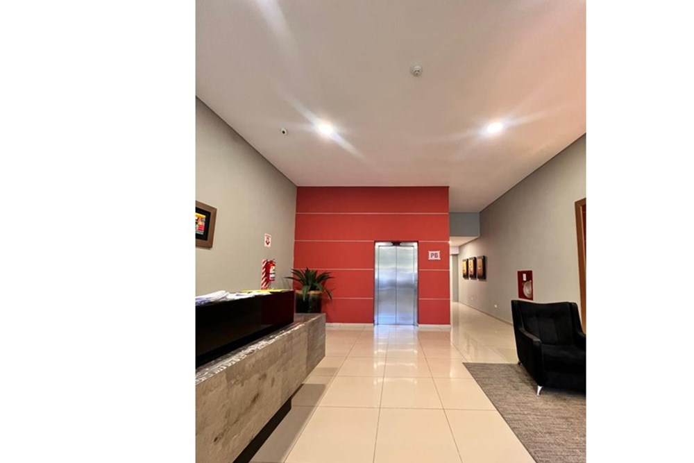 Ubicado en el corazón de Ycuá Satí, Asunción, encontramos este impresionante bloque de departamentos sobre la Av. Sta. T — foto 3