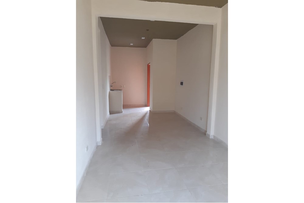 El departamento esta ubicado en luque moracue barrio villa policial — foto 2