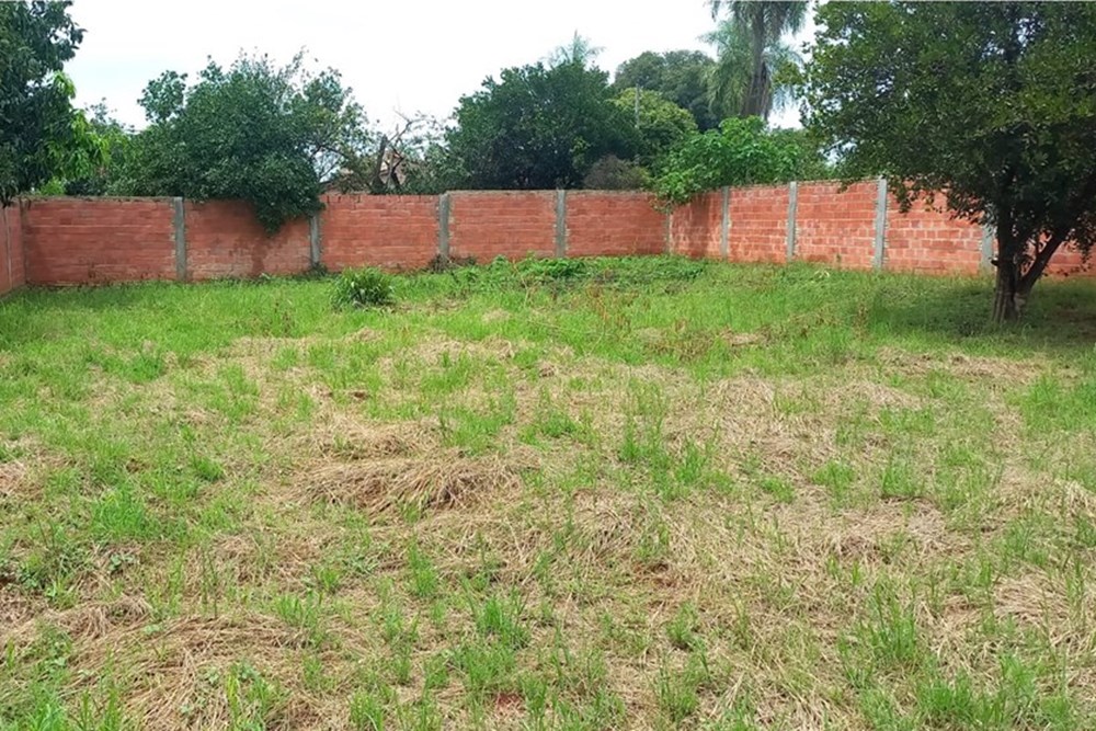 Terreno con 404.43m2 de superficie, 16.85 metros de frente por 24 metros de fondo a una cuadra de calle asfaltada y 300  — foto 3