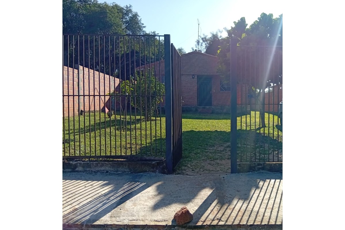 Casa en venta en Luque — foto 2