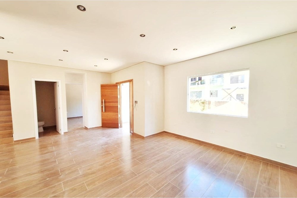 Casa en venta en Luque — foto 2