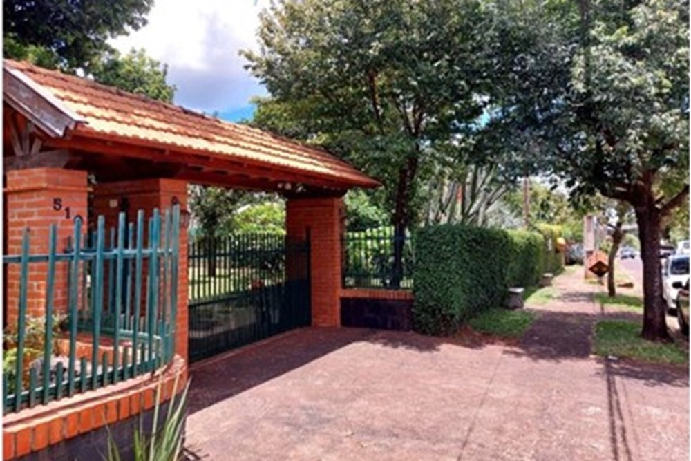 ¡Excelente oportunidad para adquirir la casa de tus sueños en el barrio de las Carmelitas de Cambyretá, Itapúa! Esta her — foto 2