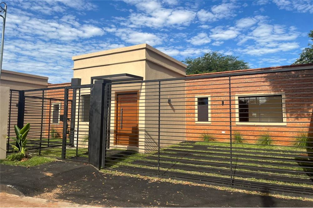 Edificio en venta en Capiatá — foto 2