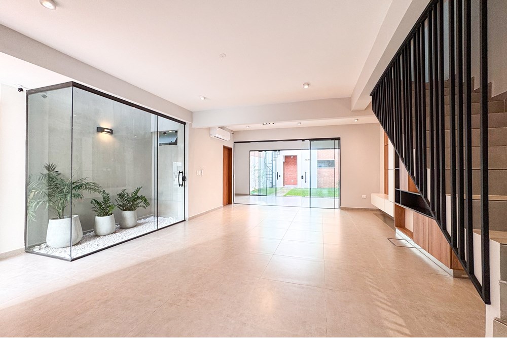 Casa en venta en Recoleta, Asunción — foto 3
