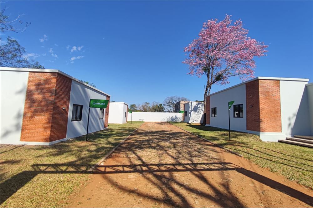 Te presentamos esta hermosa casa dúplex, perfecta para comenzar una nueva etapa con comodidad, seguridad y mucho estilo. — foto 3