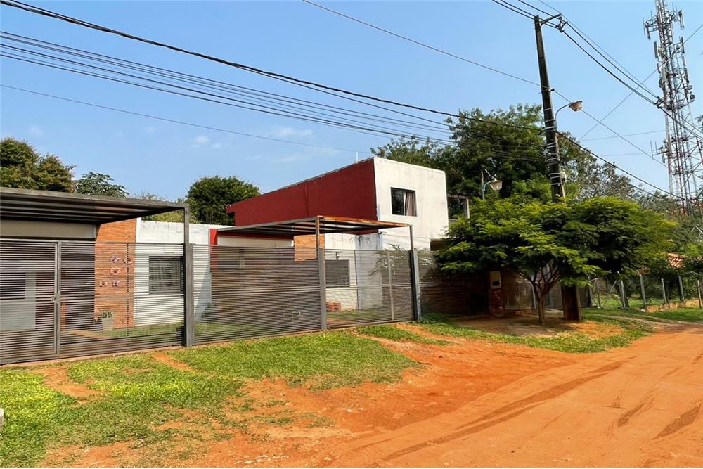 Duplex estratégicamente bien ubicado a: — foto 2