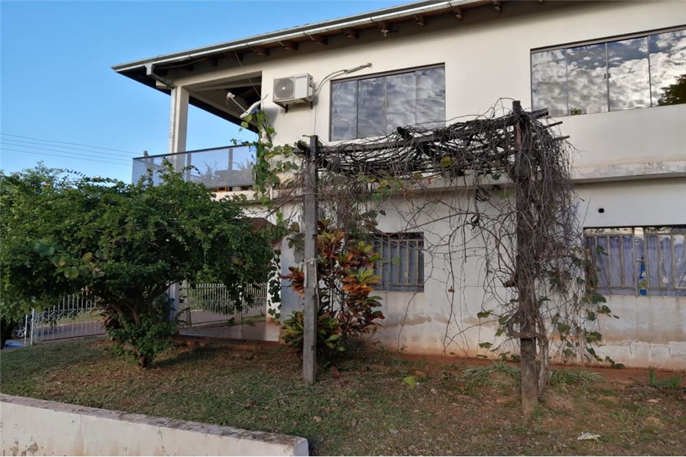La casa se encuentra sobre la doble Av Mariscal Lopez a 100 metros de la ruta Graneros del Sur — foto 3