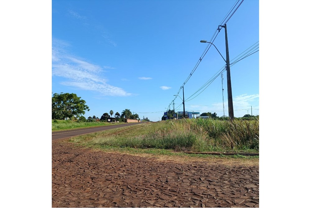 ¡Nueva en el Mercado! Presentamos un excepcional terreno residencial sin construir en venta, ubicado en el centro urbano — foto 3