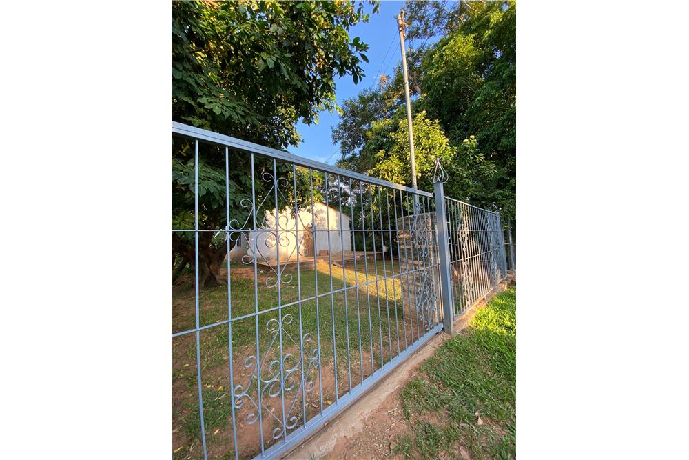 EN VENTA AMPLIA CASA A TERMINAR EN LIMPIO MONTAÑA ALTA — foto 2