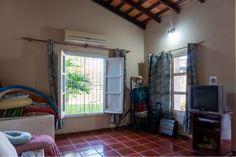🏡 EN VENTA RESIDENCIA COMPLETA EN ÁREA 5, PRESIDENTE FRANCO — foto 3