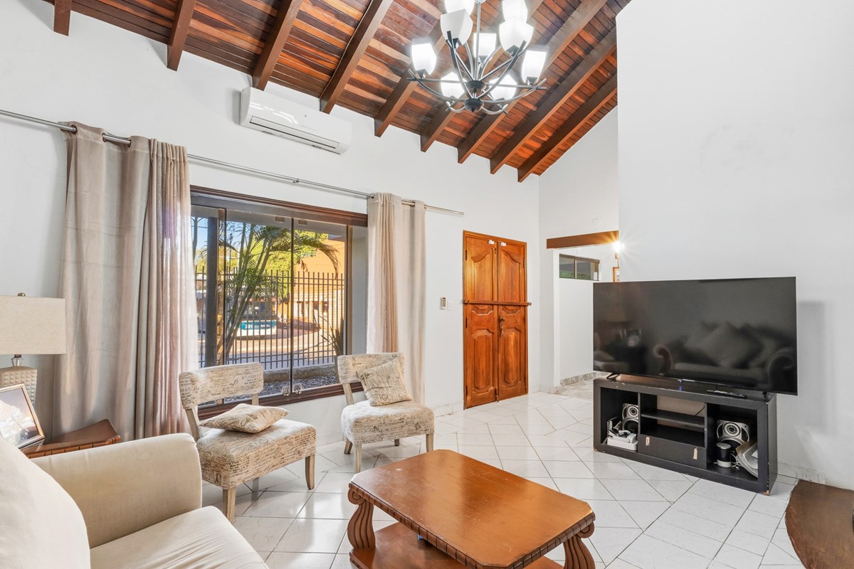 Casa en venta en Republicano, Asunción — foto 2